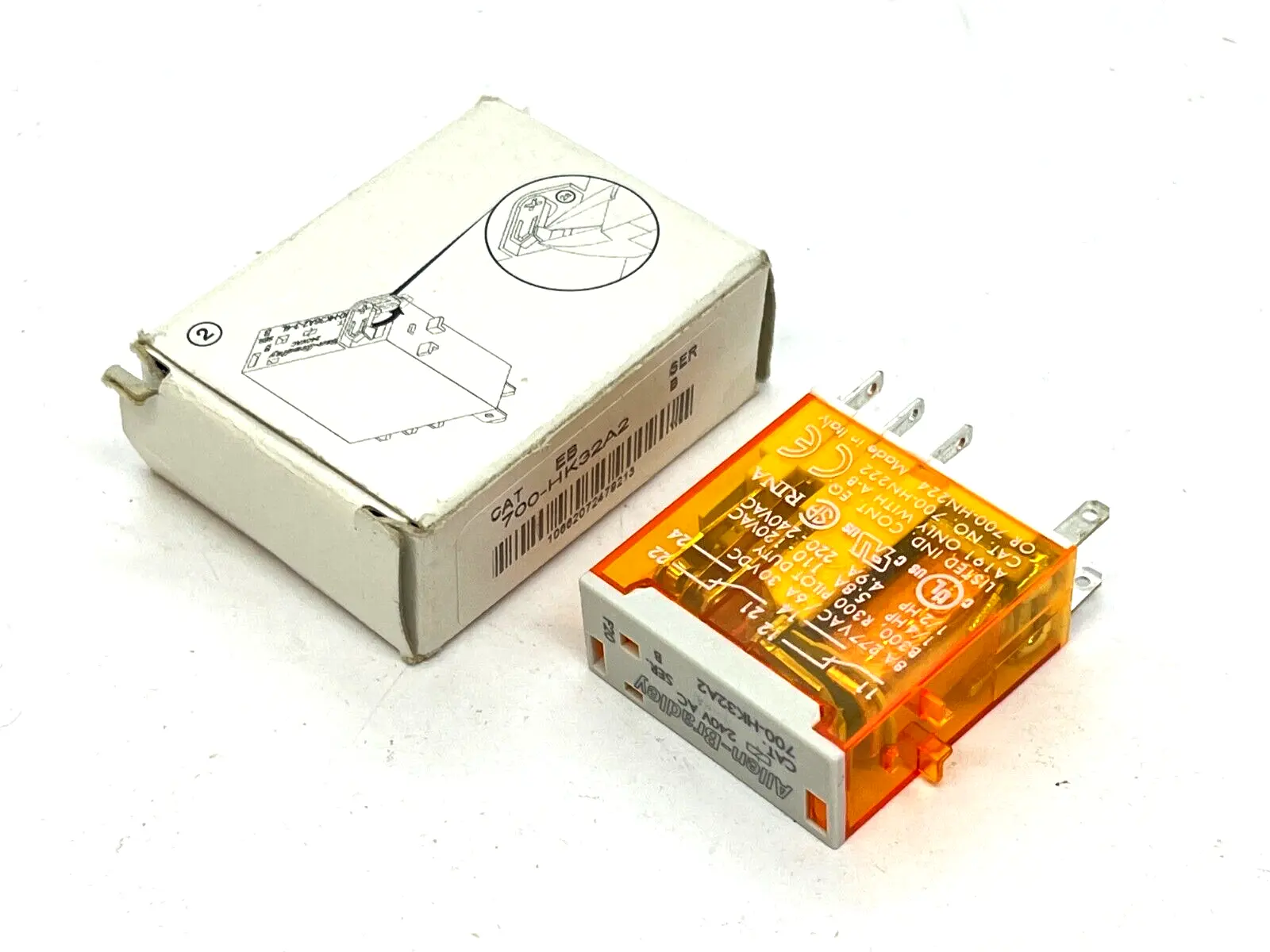 700-HK32A2 | Allen Bradley  Ser B Powered Relay 8Pin 8A 277VC / 6A 30VDC - New – Open box