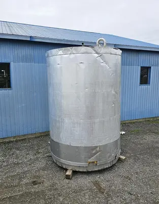 Used 4500 Gallon Tank, Stainless Steel, Insulated