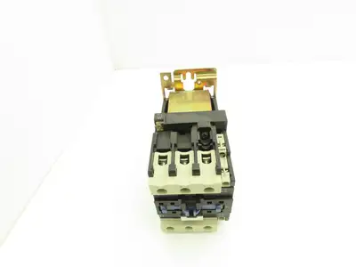 Telemecanique LP1D5011 Contactor Motor Starter 70A 600V 40Hp Coil 24VDC Lot of 5