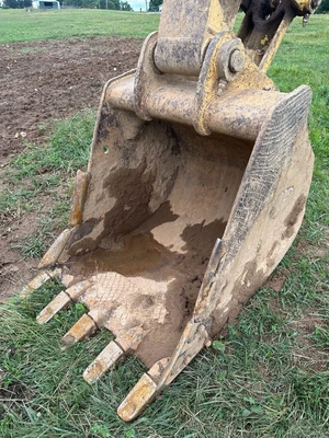 Used 2002 KOMATSU PC200LC-6LE Excavators Kentucky US | Proxy Equipment #1377847