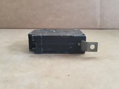 USED CUTLER-HAMMER DNBA1515