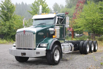 Used 2022 KENWORTH T800 TRI DRIVE EXTENDED DAY CAB 565 HP X15 FULL LOCKERS Conventional trucks British Columbia CA | International Machinery LLC #1710998