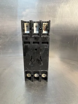GE General Eletric TFK236Y225 3 Pole 225 Amp 600V (4A-28)