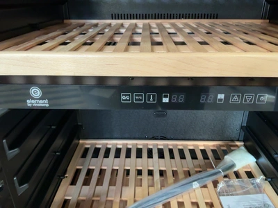 Used VINOTEMP EL-300GFEB Bottle Coolers Michigan US | Miedema Asset Management Group #1761082