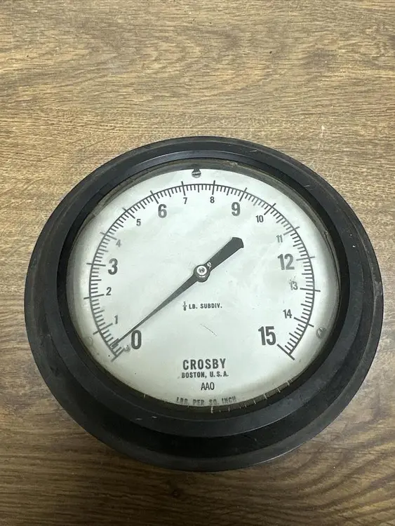 Used CROSBY AAO Universal Pressure Meters | Surplus Asset Holdings #1219475