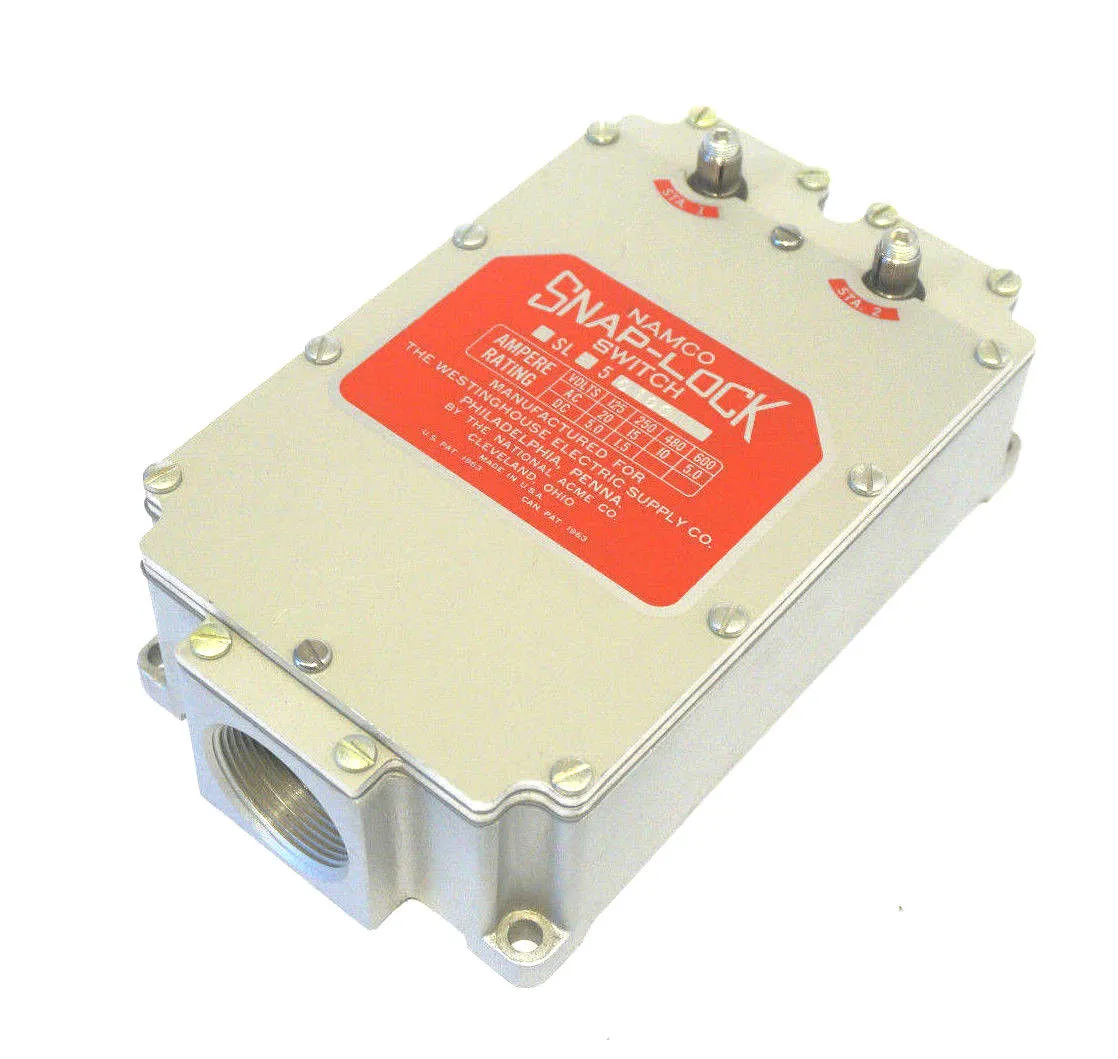 NEW NAMCO SL 5 C100 SNAP-LOCK LIMIT SWITCH SL5C100