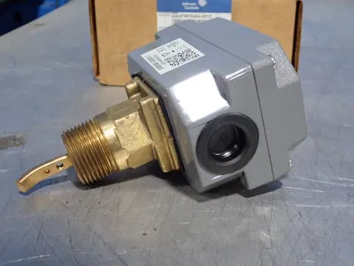 Used JOHNSON CONTROLS F261KAHV01 Relays & Switches Ohio US | HGR 24 #911942