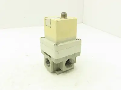 SMC ITV3030-04N4L4 3000 Size Electro-Pneumatic Regulator 24VDC 1/2" NPT