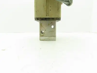 CKD CVS3-15A-70-03RS-3 High Pressure Air Operated 3-Way Valve