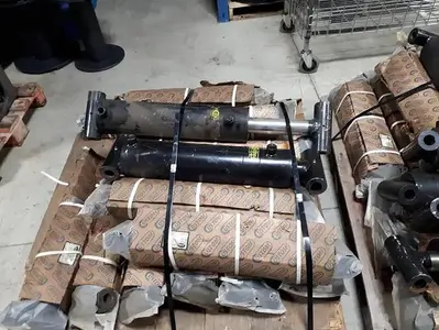 5” Hydraulic Scissor Lift Cylinders – Brand New!