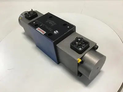 USED REXROTH 4WRBA10W64-20/G24N9Z4/M-235