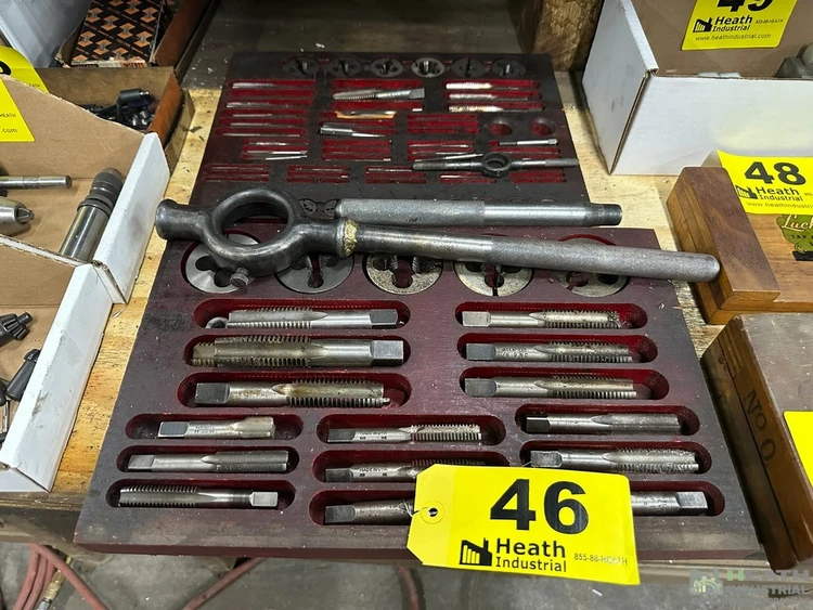 Used _UNKNOWN_ TAP & DIE KIT IN 2 TRAYS Taps & Dies Illinois US | Heath Industrial Auction Services #1419817