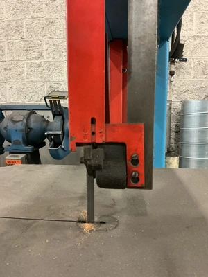 Used DOALL 2013-V Vertical Band Saws Ohio US | Equipment Recovery Corp. #1330555
