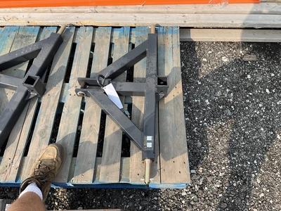 Used WOLVERINE TQH-26-02C TRAILER RECEIVER HITCH ADAPTER Hitches Michigan US | Miedema Asset Management Group #1474568