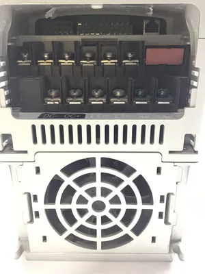 Allen-Bradley 22C-D012N103 PowerFlex AC Drive Series A 3PH 7.5HP 100kA 5.5kW