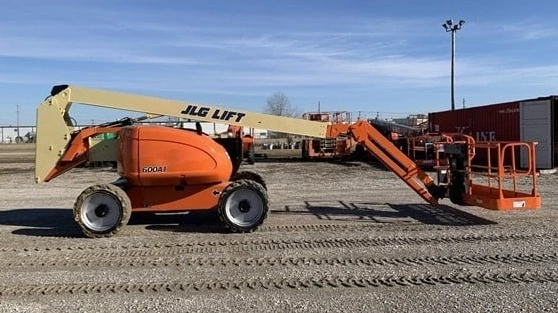 USED 2022 JLG 600 AJ