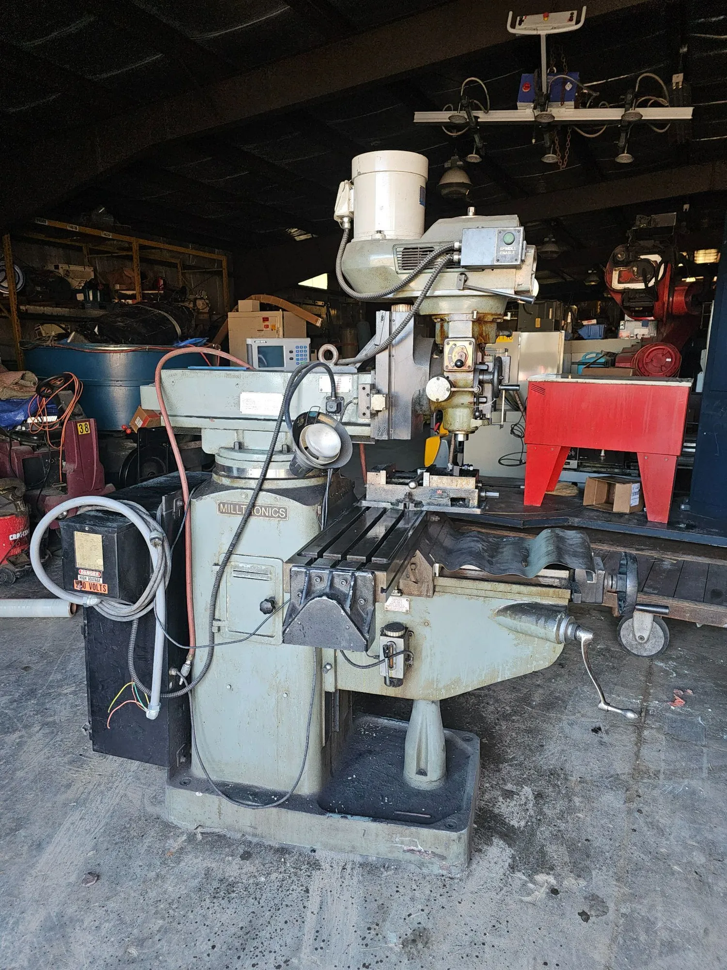 USED 1997 MILLTRONICS PARTNER 00