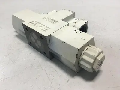 USED YUKEN DSG-01-3C9-D24-50