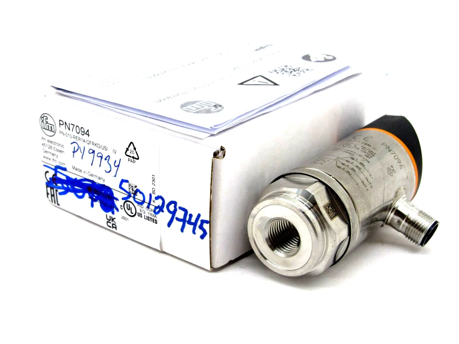 NEW IFM EFECTOR PN-010-RER14-QFRKG/US/ /V PRESSURE SENSOR PN7094