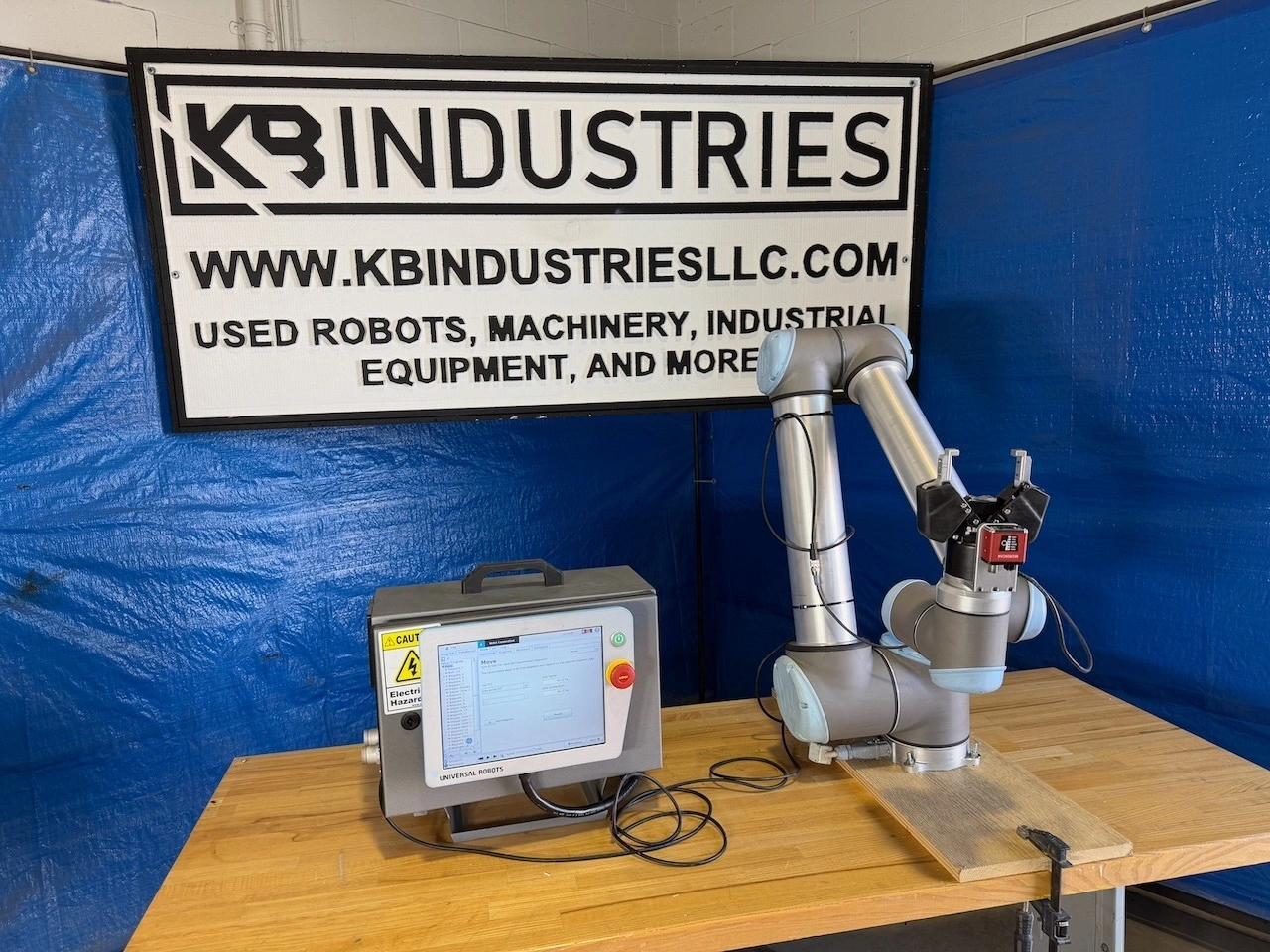 USED 2017 UNIVERSAL ROBOTS UR10