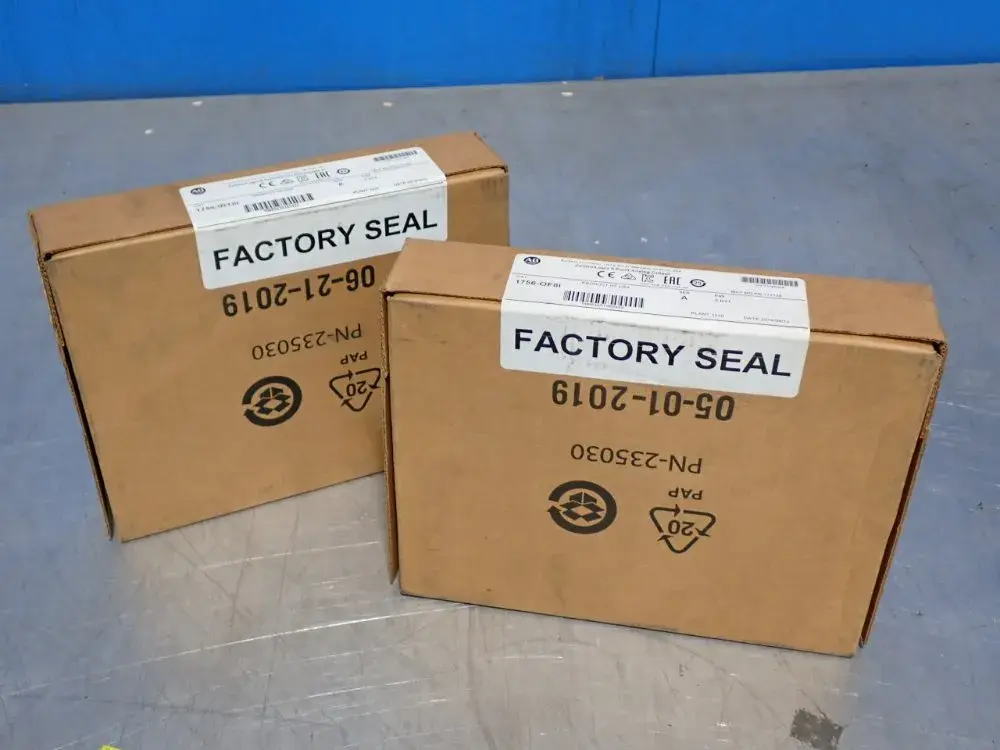 Allen Bradley 1756-0f8i Analog Output Module + 1756-irt8i Thermocouple Module, 2pcs