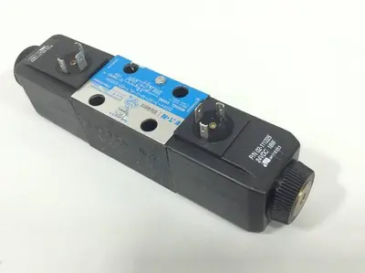 USED VICKERS DG4V-3-6C-M-U-HL7-60-EN594