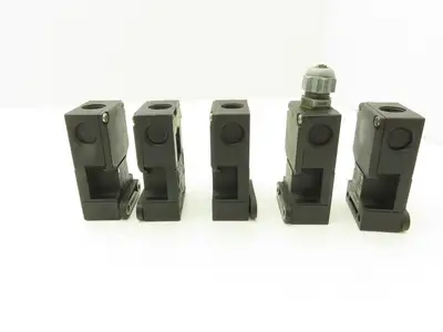 Schmersal AZ16-12ZVRK Safety Interlock Switch 1/NO 2/NC Contacts  Lot of 5