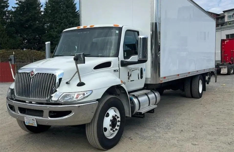 USED 2022 INTERNATIONAL MV 607