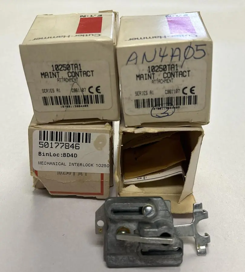 New | in-Stock CUTLER-HAMMER 10250T3 Miscellaneous Equipment (Electrical & Power) | Surplus Asset Holdings #1192510