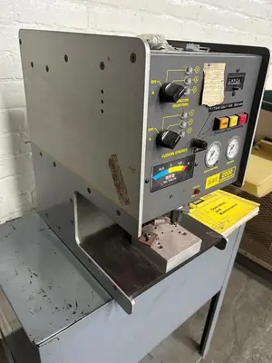 USED EFD 2200