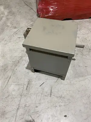 USED DONGAN 3P 15KVA 4480/208~120 WITH DONGAN 85-1045SH 1P 240X480/120/240