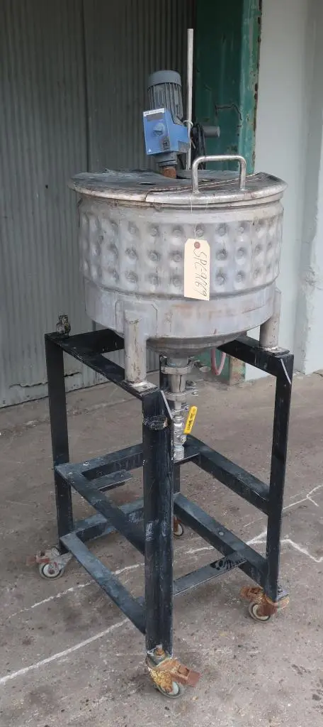 SPC9069  Tank 14 gallon vertical tank, Stainless Steel, 90 psi @330F jacket, conical
