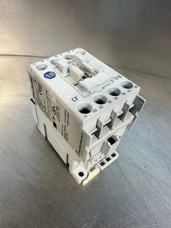 Used Allen-Bradley 700-CF310* Relays & Switches | Palmetto Automation #1156375