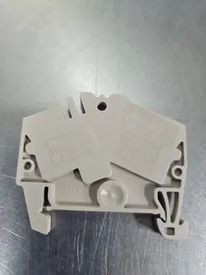WEIDMULLER ZDU-2.5-2 TERMINAL BLOCKS. Loc 3E-9