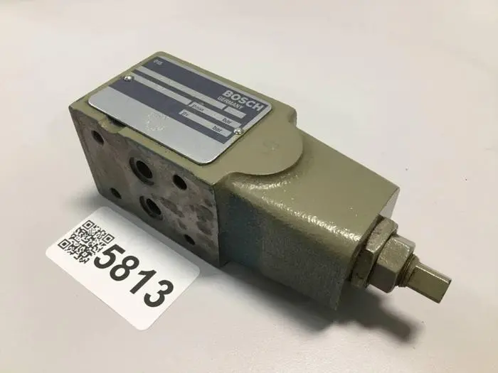 Used BOSCH 0 811 104 102 Valves/Fittings Michigan US | Ideal Machinery #605258