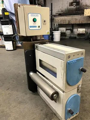 TekNek 10” 2-sided Web Cleaner