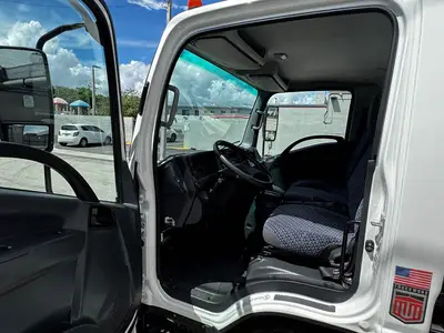 Used 2023 ISUZU NPR HD Box trucks Florida US | Truck and Van Outlet #1509136