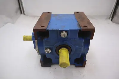 BONFIGLIOLI-RIDUTTORI RAN 28 DA RIGHT ANGLE GEAR UNIT STOCK #M-46