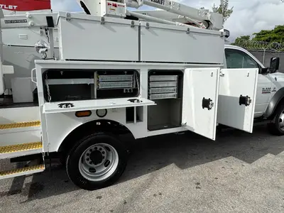 Used 2017 RAM 5500 Bucket (boom) trucks Florida US | Truck and Van Outlet #1509174