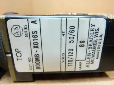USED ALLEN BRADLEY 800MB-X016S AMBER