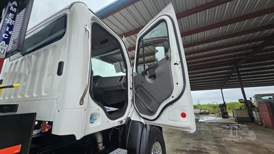 Used 2019 FREIGHTLINER 108SD Hooklifts & Roll-Offs Texas US | Roll Off Truck World #1491807