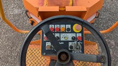 USED 2004 HYPAC C747B