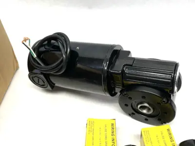 New | in-Stock Bodine Electric 1526BD DC Right Angle Hollow Shaft Gearmotor Gearmotors Michigan US | Maverick Industrial Sales #1398757