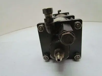Samsomatic DVB80/120-7.4-SU 7.4:1 Air to Hydraulic Amplifier Spindle Positioner