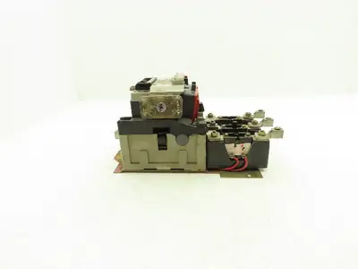Arrow Hart AH32-332-U Motor Starter Contactor 3Ph 50Hp Size 3 550VAC Coil 120V
