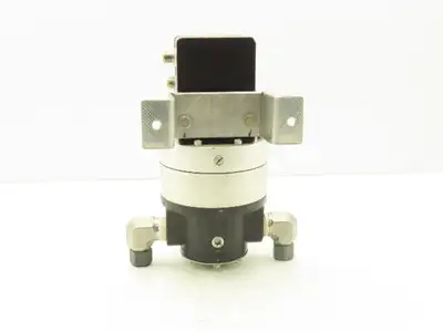 Fairchild T7945-4040604 Electro-Pneumatic Transducer Pressure Regulator 0-30psi