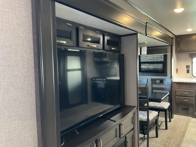 Used 2020 JAY FLIGHT 31MLS Campers, Caravans, Motorhomes Michigan US | Miedema Asset Management Group #1372914