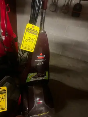 Used _UNKNOWN_ _UNKNOWN_ Vacuum Cleaners Ohio US | Myron Bowling Auctioneers Inc #1507948