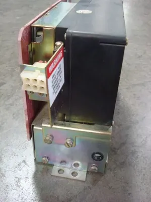 Westinghouse Digitrip RMS/R800 Trip Unit RH84CLIG with Base Unit PR6A06A060 Used