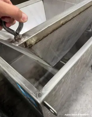 Stainless Steel Square Process Tank – 450 Gallon with Internal Screen